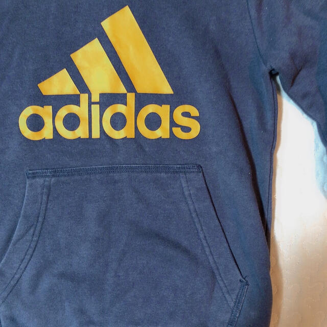 adidas(アディダス)の【 adidas 】キッズサイズパーカー キッズ/ベビー/マタニティのキッズ服男の子用(90cm~)(ジャケット/上着)の商品写真