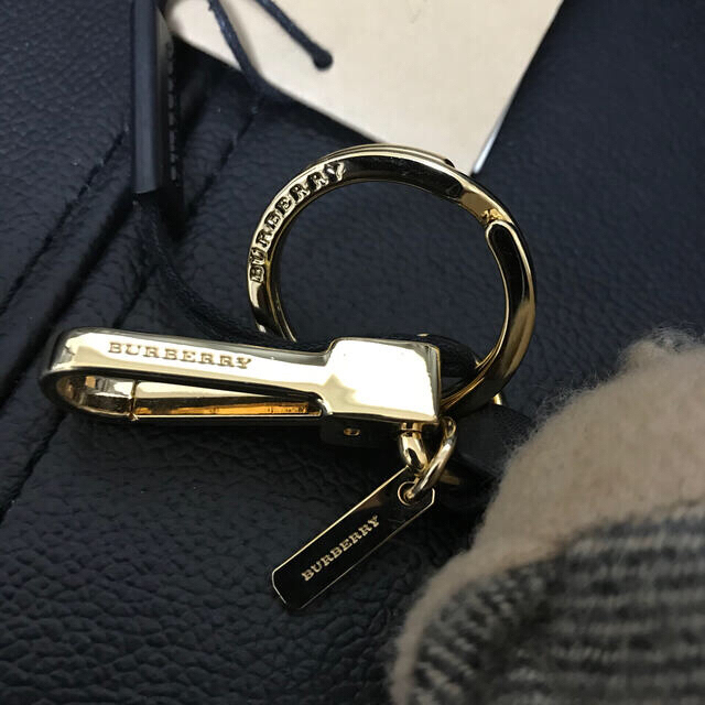 BURBERRY(バーバリー)のBurberryキーホルダー バッグチャーム   レディースのアクセサリー(チャーム)の商品写真