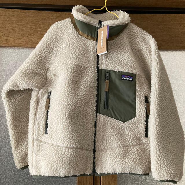 【新品】PATAGONIA レトロx キッズ　XSジャケット/上着