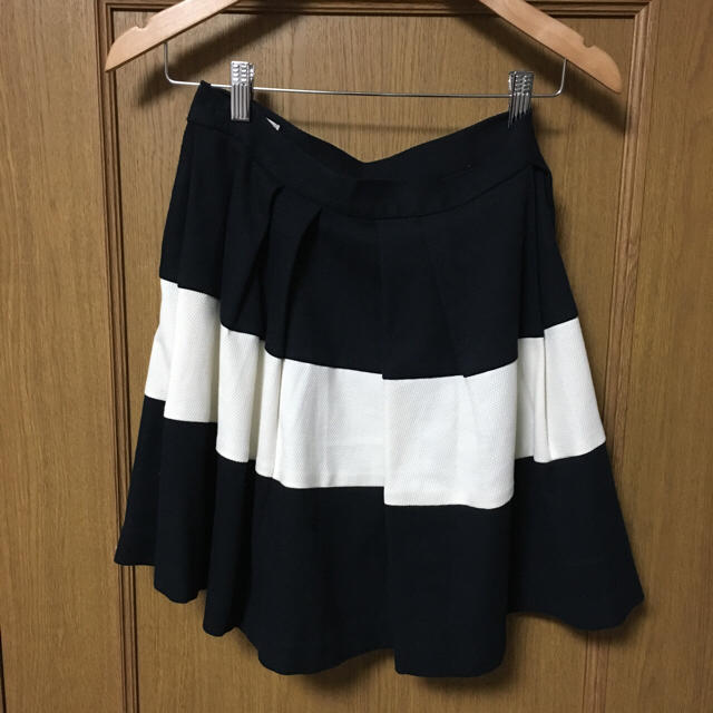 LagunaMoon(ラグナムーン)のラグナムーン♡スカート　　　21 レディースのスカート(ひざ丈スカート)の商品写真