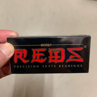 インディペンデント(INDEPENDENT)のベアリング REDS レッズ BONES BEARINGS ボーンズ　スケボー(スケートボード)