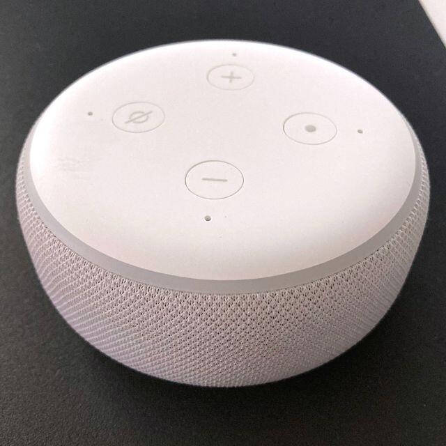 Echo Dot（エコードット）第3世代 サンドストーン スマホ/家電/カメラのオーディオ機器(スピーカー)の商品写真