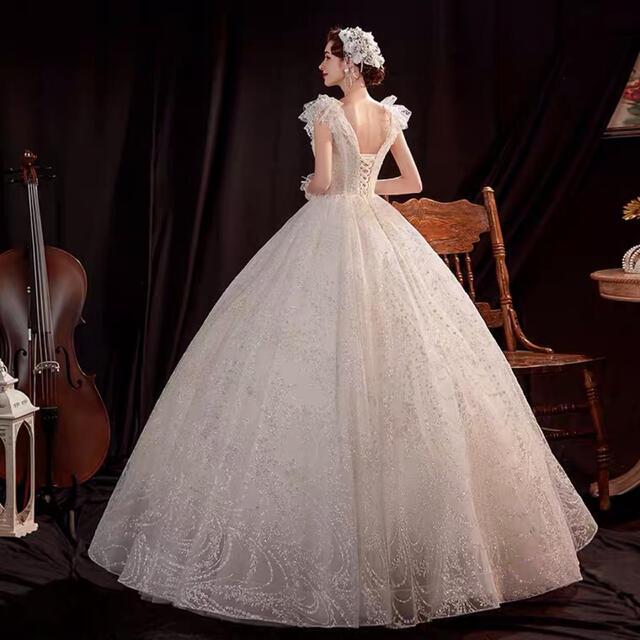 美しい王女セクシーな深いVネックの花嫁スターライトウェディングドレス16061