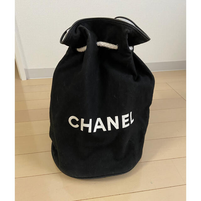 CHANEL(シャネル)のシャネル　ノベルティ　巾着バッグ レディースのバッグ(ショルダーバッグ)の商品写真