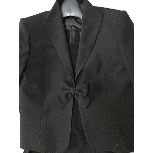 新品 ブラック フォーマル  アンサンブル 喪服 スーツ 9号 M ジャケット レディースのフォーマル/ドレス(礼服/喪服)の商品写真