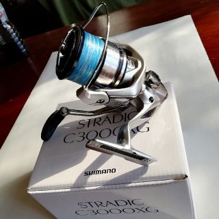 シマノ(SHIMANO)のリール　ダイワ　19 ストラディック　C3000XG(リール)