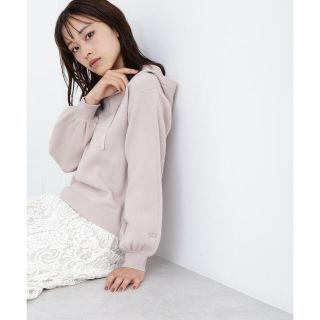 ジルバイジルスチュアート(JILL by JILLSTUART)のJILL by JILLSTUART ミニロゴスウェッター  ジルバイ 2020(パーカー)