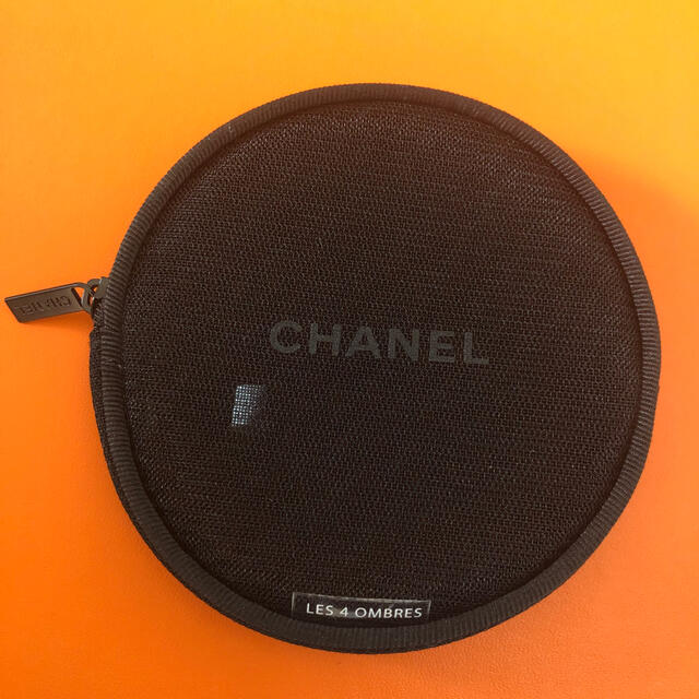 CHANEL(シャネル)のシャネル　ミニポーチ レディースのファッション小物(ポーチ)の商品写真