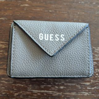 GUESS三つ折財布