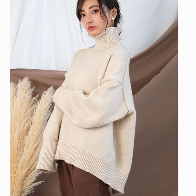 ZARA(ザラ)のANDJ オーバサイズニット　タートルネック レディースのトップス(ニット/セーター)の商品写真