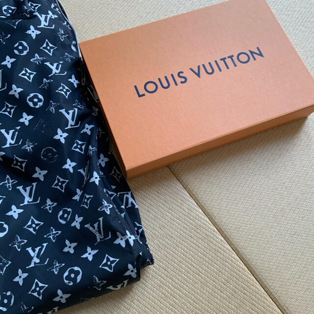 LOUIS VUITTON(ルイヴィトン)のヴィトン  ジョガーパンツ　38 希少 メンズのパンツ(その他)の商品写真