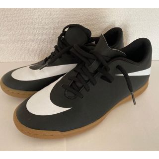 ナイキ(NIKE)のNIKEフットサルシューズ使用1回短時間のみ(シューズ)