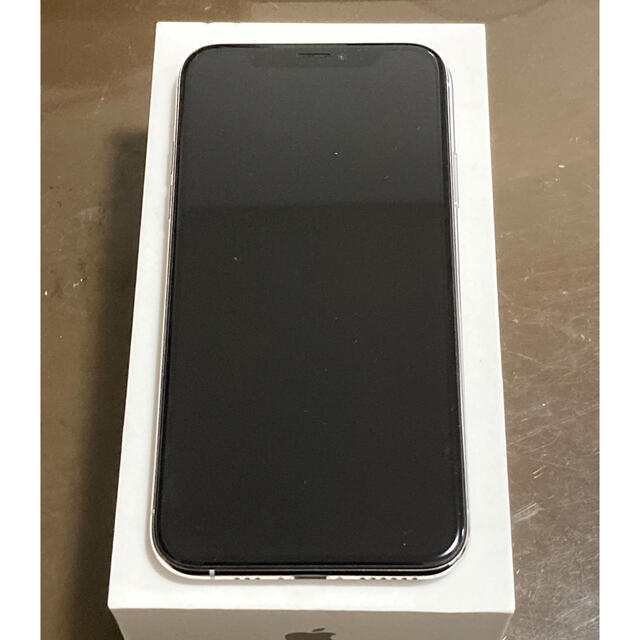 【値下げ中・即決可】iPhone Xs Silver 256 GB SIMフリー