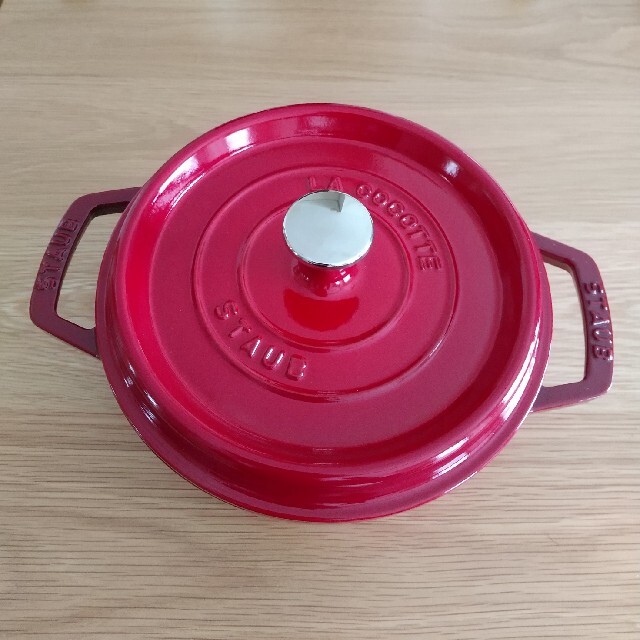 STAUB(ストウブ)の【ストウブ】ピコ ココット ラウンド20cm インテリア/住まい/日用品のキッチン/食器(鍋/フライパン)の商品写真