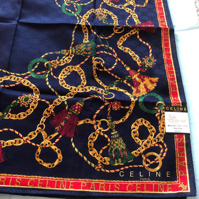 celine(セリーヌ)のセリーヌマカダム 大判ハンカチ　スカーフ 未使用品 レディースのファッション小物(バンダナ/スカーフ)の商品写真