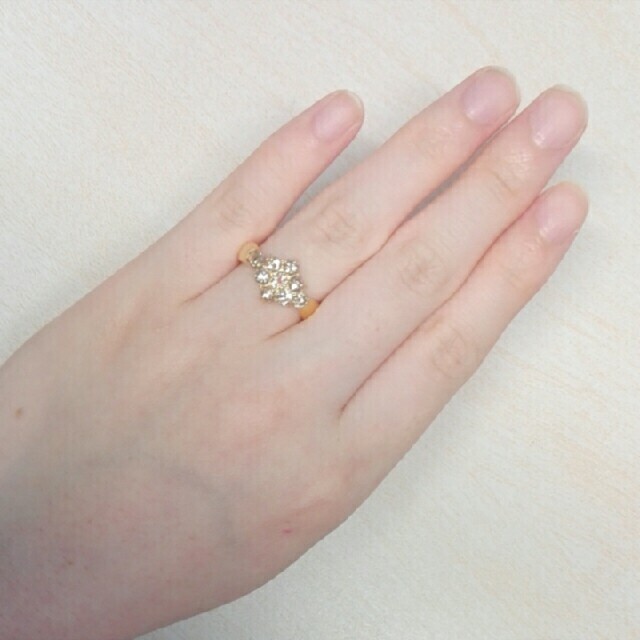 ご専用です♡綺麗なダイヤ★１．００ct★フラワーリング  k18イエローゴールド レディースのアクセサリー(リング(指輪))の商品写真