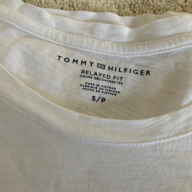 TOMMY HILFIGER(トミーヒルフィガー)のTOMMY HILFIGER レディースのトップス(Tシャツ(半袖/袖なし))の商品写真