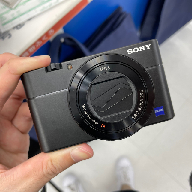 SONY(ソニー)のSONY RX100M5 Cyber−Shot スマホ/家電/カメラのカメラ(コンパクトデジタルカメラ)の商品写真