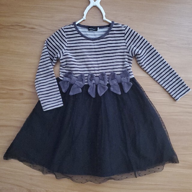 BeBe(ベベ)の☆美品　BeBe ベッチンワンピース110cm☆ キッズ/ベビー/マタニティのキッズ服女の子用(90cm~)(ワンピース)の商品写真