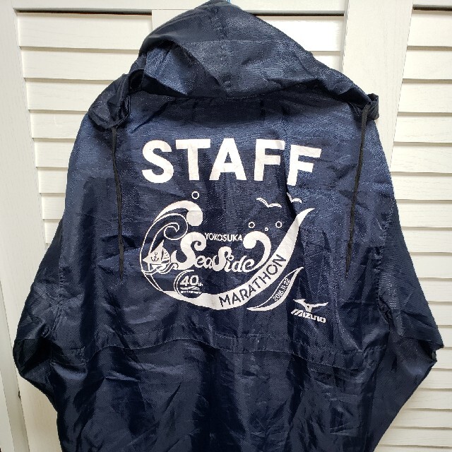MIZUNO(ミズノ)の【価格相談可】STAFFコート 2015年横須賀SeaSideマラソン メンズのジャケット/アウター(その他)の商品写真