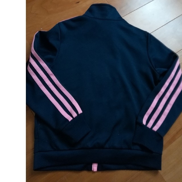 adidas(アディダス)のアディダス　ジャージ上　ハーフパンツ　120 キッズ/ベビー/マタニティのキッズ服女の子用(90cm~)(ジャケット/上着)の商品写真