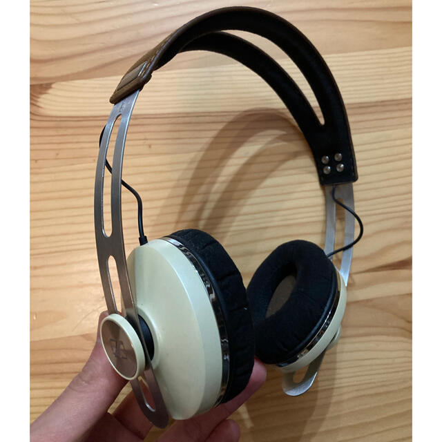 SENNHEISER - 有線ヘッドホン SENNHEISER MOMENTUM ON-EAR IVORY SENNHEISER - 有線ヘッドホン SENNHEISER MOMENTUM ON-EAR IVORY