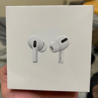 アップル(Apple)のAirpods pro新品未開封(ヘッドフォン/イヤフォン)