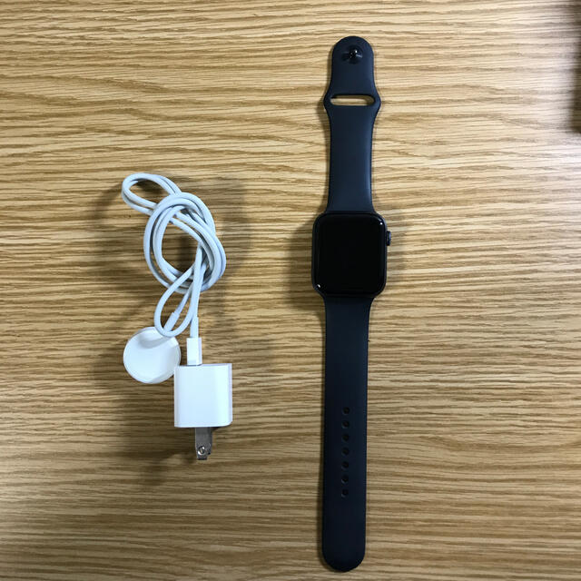 Apple Watch(アップルウォッチ)のApple Watch series4 アルミニウム GPS 44mm スマホ/家電/カメラのスマートフォン/携帯電話(その他)の商品写真