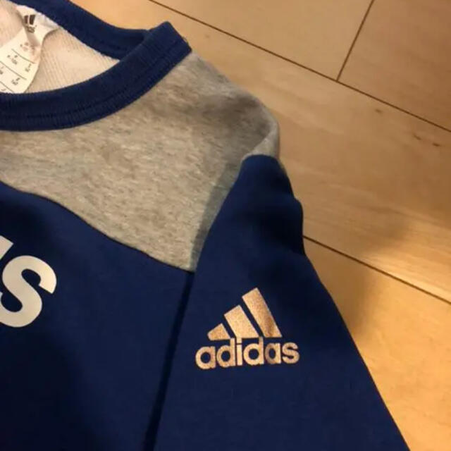 adidas(アディダス)のお値下げ⭐︎140 アディダス 薄手トレーナー キッズ/ベビー/マタニティのキッズ服男の子用(90cm~)(Tシャツ/カットソー)の商品写真