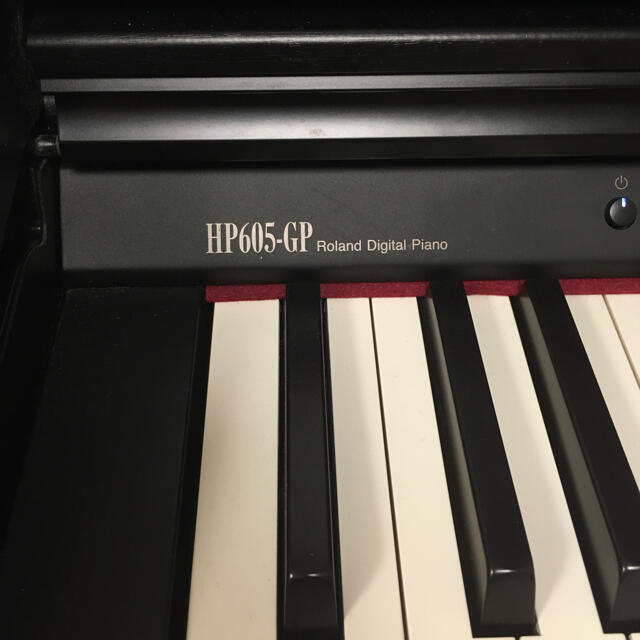 Roland(ローランド)の【しる様専用】電子ピアノ　Roland HP605-GP ローランド 楽器の鍵盤楽器(電子ピアノ)の商品写真
