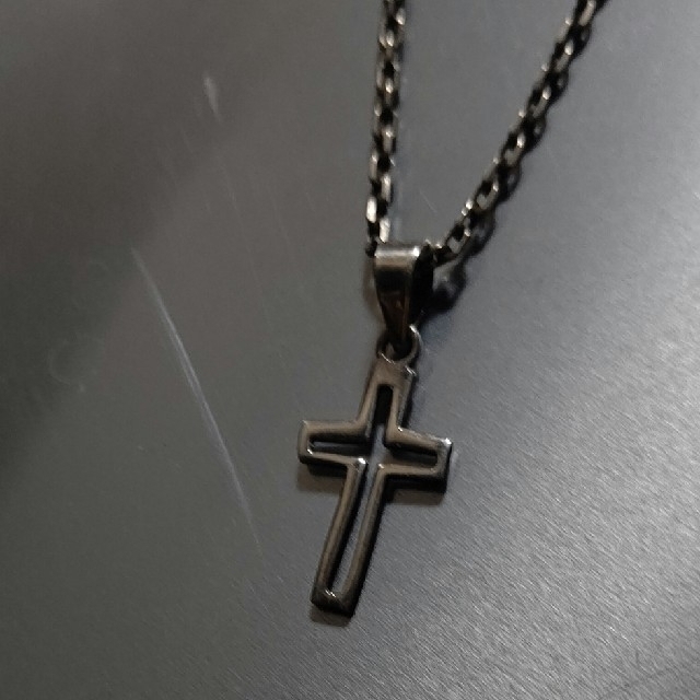 Chrome Hearts(クロムハーツ)のシルバー クロスネックレス メンズのアクセサリー(ネックレス)の商品写真