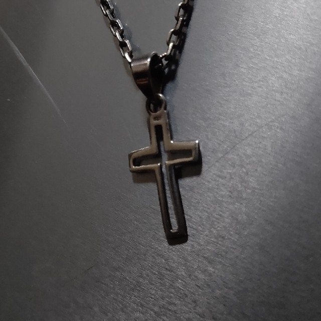 Chrome Hearts(クロムハーツ)のシルバー クロスネックレス メンズのアクセサリー(ネックレス)の商品写真