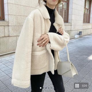 ディーホリック(dholic)のponpon White teddy coat(毛皮/ファーコート)