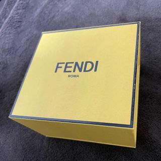 FENDI - 希少FENDI バングルの通販 by 味付け｜フェンディならラクマ