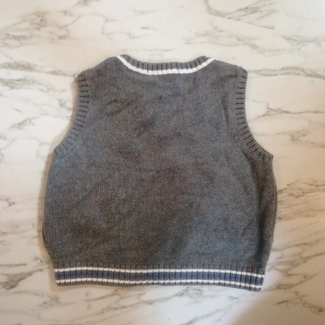 BURBERRY(バーバリー)のBURBERRY　ベスト　グレー　90 キッズ/ベビー/マタニティのキッズ服男の子用(90cm~)(ニット)の商品写真