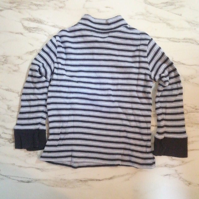 BURBERRY(バーバリー)の値下げ　BURBERRY　ハイネック　ロンT　90 キッズ/ベビー/マタニティのキッズ服男の子用(90cm~)(Tシャツ/カットソー)の商品写真