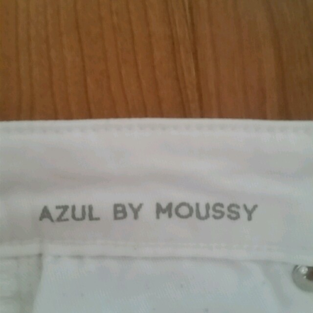 AZUL by moussy(アズールバイマウジー)のｱｽﾞｰﾙ♡ホワイトデニム♡ レディースのパンツ(デニム/ジーンズ)の商品写真