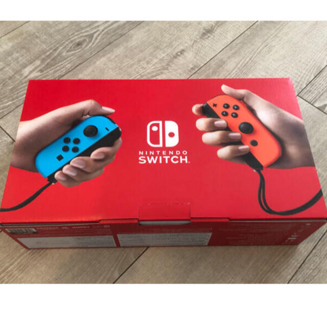 Nintendo Switch ニンテンドースイッチ　本体　ネオンレッド