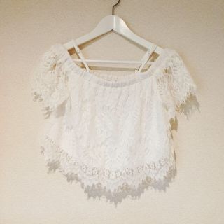 フォーエバートゥエンティーワン(FOREVER 21)の▫️FOREVER21 トップス(カットソー(半袖/袖なし))