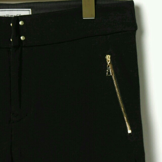 DEUXIEME CLASSE(ドゥーズィエムクラス)のZIP ジップ パンツ 黒 日本製 レディースのパンツ(クロップドパンツ)の商品写真