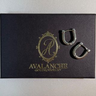 アヴァランチ(AVALANCHE)のアヴァランチ　Avalanche 馬蹄　ピアス　10k(ピアス(両耳用))