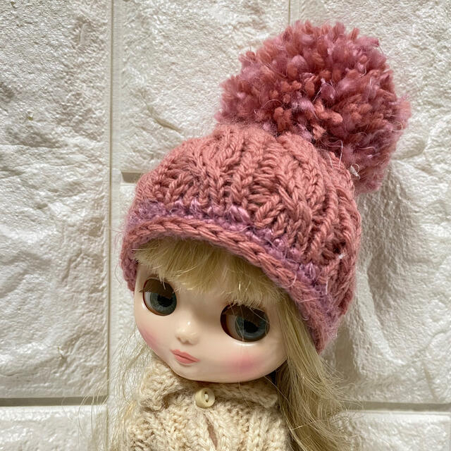 ミディブライス ♥︎ポンポンニット帽♥︎ピンク ハンドメイドのぬいぐるみ/人形(人形)の商品写真