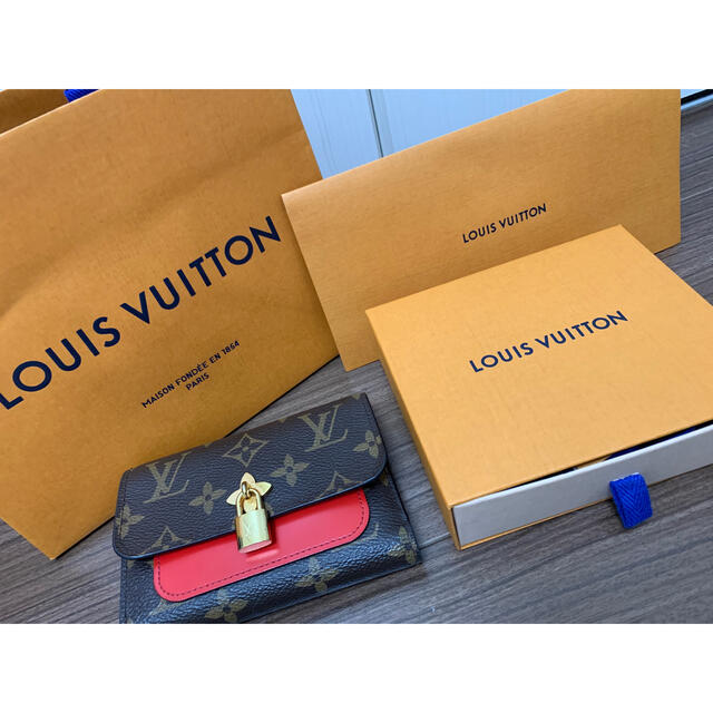 ファッション小物LOUIS VUITTON ルイヴィトン ポルトフォイユ フラワーコンパクト