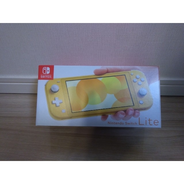 新品未開封　スイッチライト　イエロー　本体　Switch　Lite