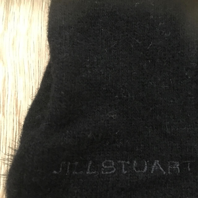 JILLSTUART(ジルスチュアート)の手袋　ジルスチュアート　黒　ボンボン レディースのファッション小物(手袋)の商品写真