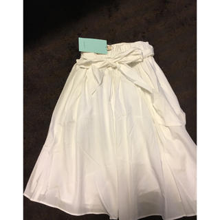 アクアガール(aquagirl)のCROLLA☆新品白スカート(ひざ丈スカート)