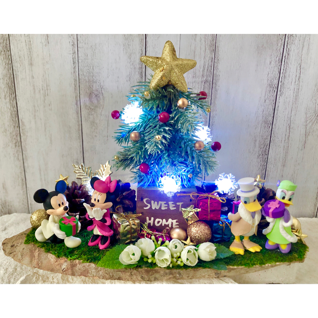 Disney(ディズニー)のディズニー クリスマス ツリー フェイクグリーン ハンドメイド ライト 置物 ハンドメイドのフラワー/ガーデン(その他)の商品写真