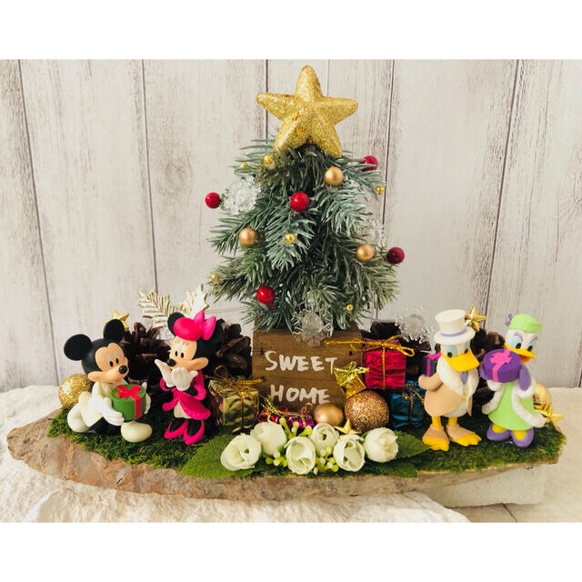 Disney(ディズニー)のディズニー クリスマス ツリー フェイクグリーン ハンドメイド ライト 置物 ハンドメイドのフラワー/ガーデン(その他)の商品写真