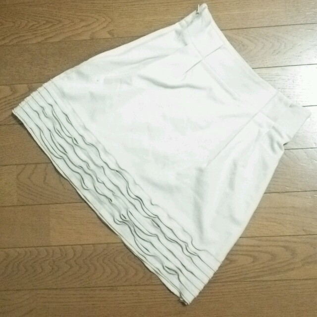 YEVS(イーブス)の♡YEVS♡裾フリルデザインスカート レディースのスカート(ミニスカート)の商品写真