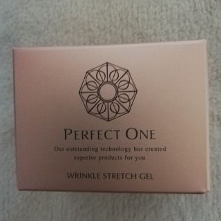 パーフェクトワン(PERFECT ONE)のパーフェクトワン薬用リンクルストレッチジェル☆新品未使用☆送料無料(オールインワン化粧品)